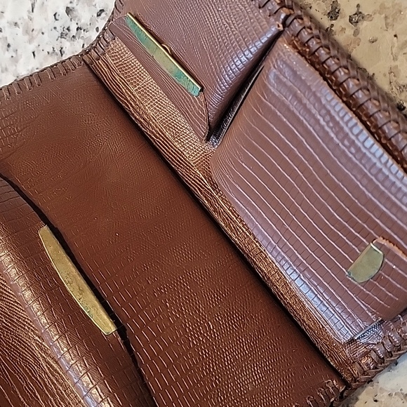 VTG | Tooled Leather Personalized Wristlet Wallet (SANDRA) - Picture 8 of 13